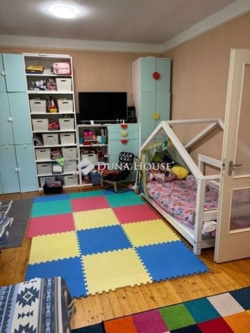 Eladó családi ház, Budaörsön 159.99 M Ft, 2 szobás