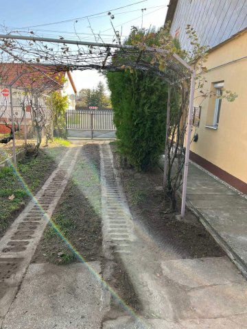 Eladó családi ház, Hajdúsámsonon 32 M Ft, 3 szobás