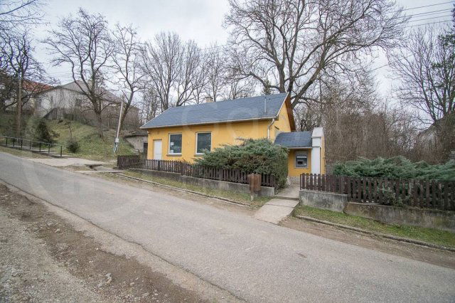 Eladó iroda, Krasznokvajdán 5.52 M Ft, 3 szobás