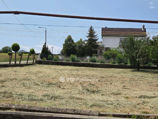 Eladó családi ház, Markazon 44 M Ft, 3 szobás