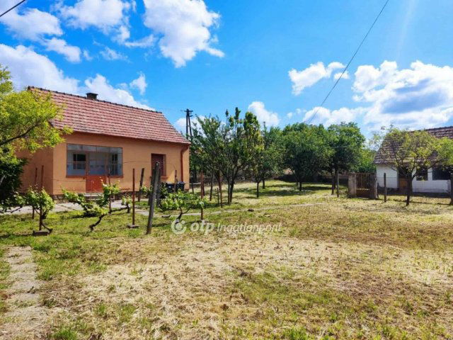 Eladó családi ház, Görcsönydobokán 14.8 M Ft, 2 szobás