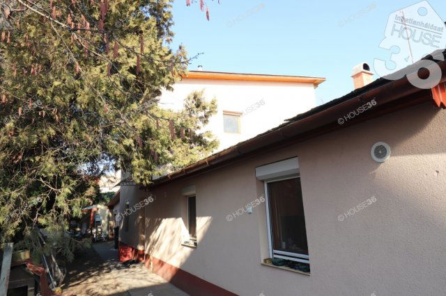 Eladó családi ház, Kecskeméten 109.9 M Ft, 4 szobás