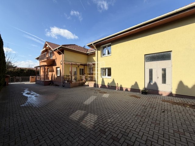 Kiadó téglalakás, albérlet, Székesfehérvárott 240 E Ft / hó