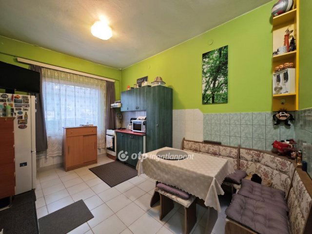 Eladó családi ház, Budapesten, XV. kerületben 139.9 M Ft