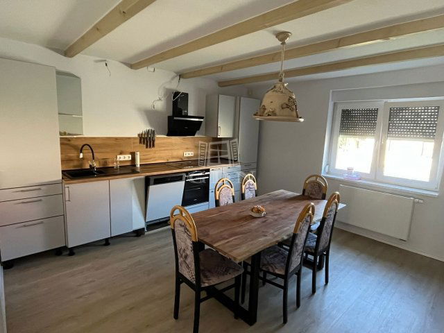 Eladó családi ház, Felsőmarácon 63.264 M Ft, 1 szobás