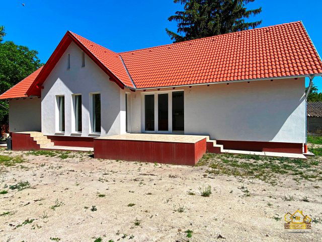 Eladó családi ház, Szigetcsépen 119 M Ft, 5 szobás