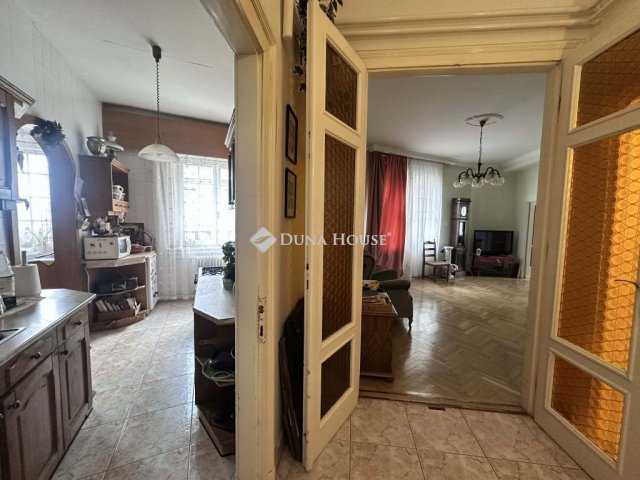 Eladó téglalakás, Budapesten, XII. kerületben 178.8 M Ft