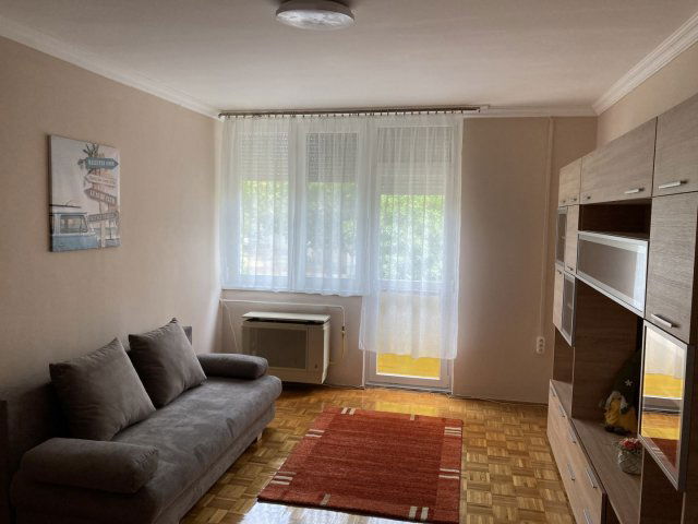 Kiadó téglalakás, albérlet, Debrecenben 180 E Ft / hó, 2 szobás