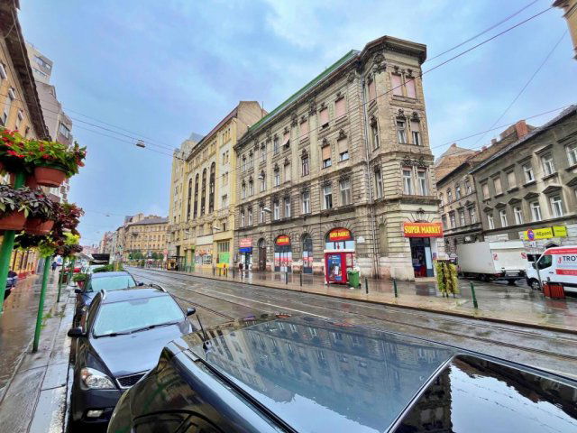 Eladó téglalakás, Budapesten, VIII. kerületben 104.9 M Ft