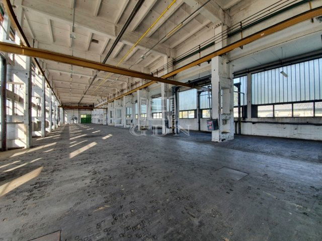 Kiadó ipari ingatlan, Székesfehérvárott 360 E Ft / hó