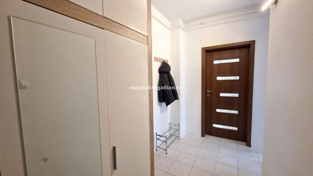 Kiadó panellakás, albérlet, Pécsett, Ajtósi Dürer utcában