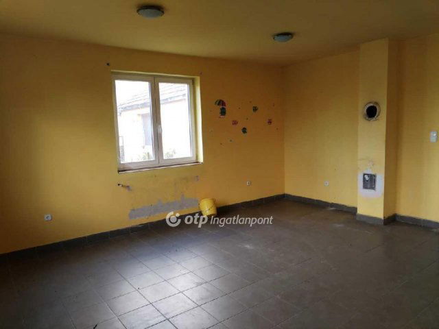 Eladó családi ház, Sárszentmihályon 57.9 M Ft, 3+3 szobás