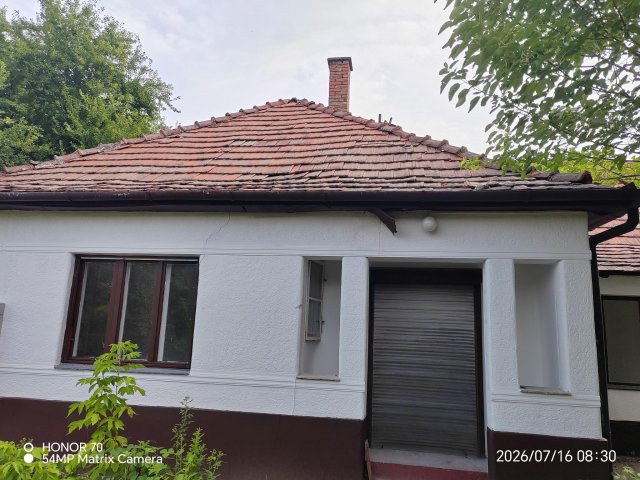 Eladó családi ház, Nagyúton 16.9 M Ft, 4 szobás