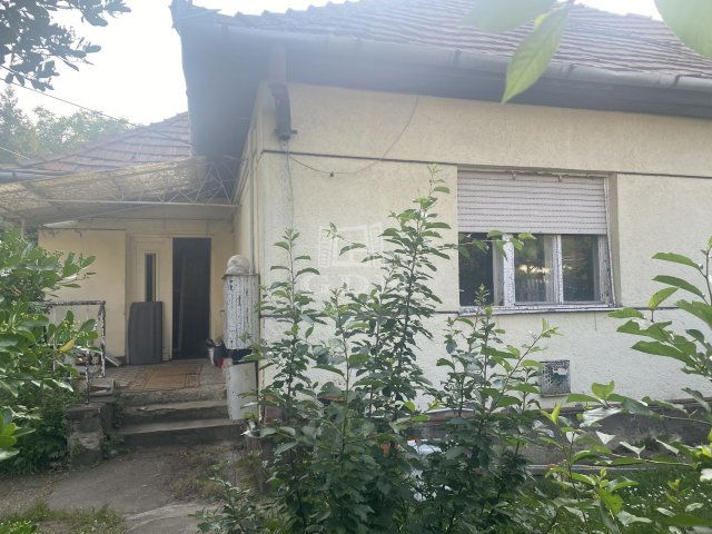 Eladó családi ház, Gödöllőn 39.9 M Ft, 3 szobás