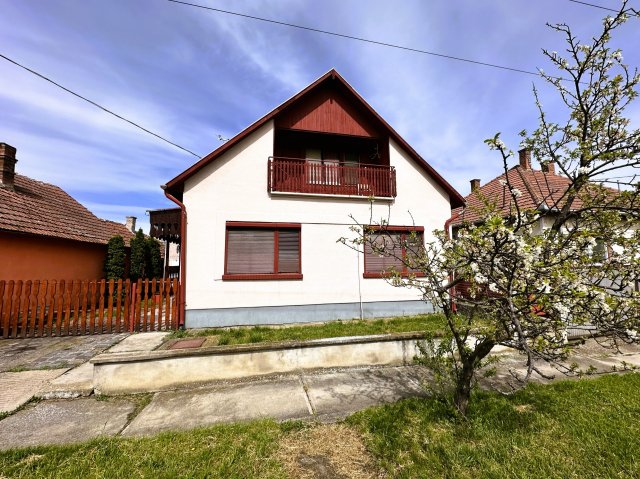 Eladó családi ház, Sarkadon 25 M Ft, 3 szobás