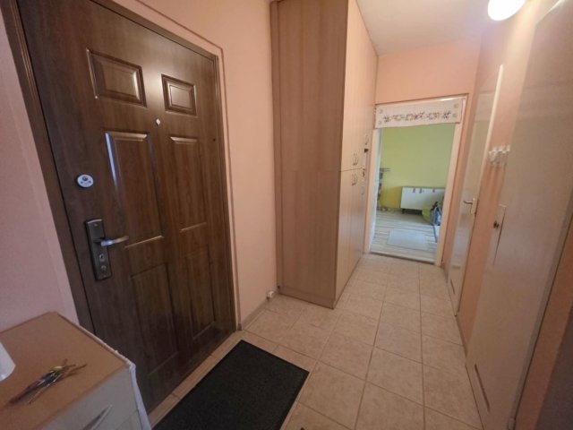 Eladó panellakás, Dunaújvárosban, Fáy András utcában 33 M Ft