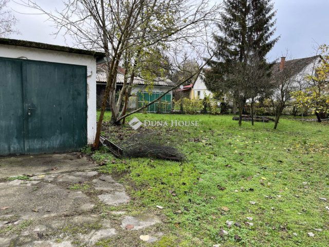 Eladó telek, Barcson, Petőfi Sándor utcában 8.9 M Ft