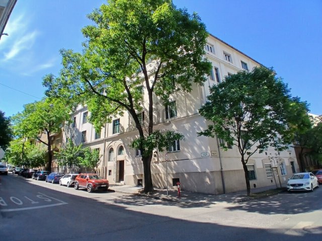 Eladó téglalakás, Budapesten, I. kerületben 64.9 M Ft, 1 szobás