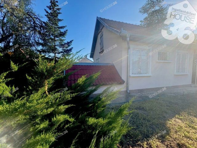 Eladó családi ház, Tiszakécskén 20.9 M Ft, 2 szobás