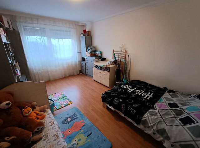 Eladó panellakás, Debrecenben, Derék utcában 61.9 M Ft, 2 szobás