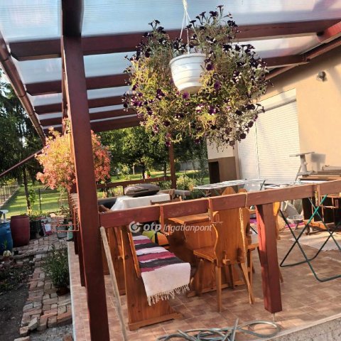 Eladó családi ház, Gyöngyöshalászon 60.5 M Ft, 4 szobás