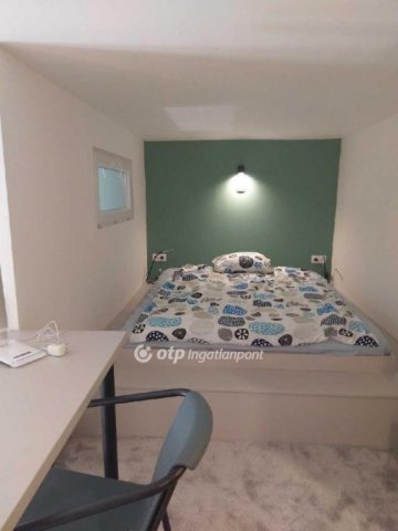 Eladó téglalakás, Budapesten, VI. kerületben 89.9 M Ft