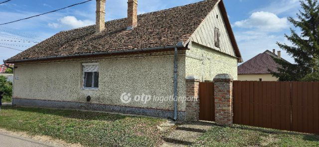 Eladó családi ház, Mikepércsen 44.9 M Ft, 3 szobás