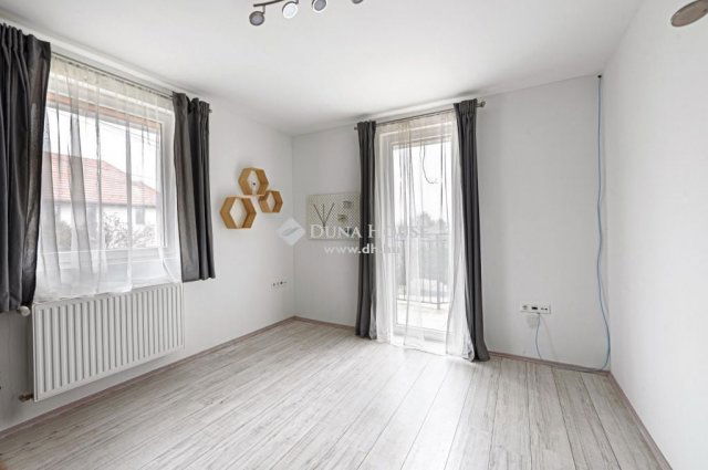 Eladó családi ház, Budapesten, III. kerületben 429 M Ft