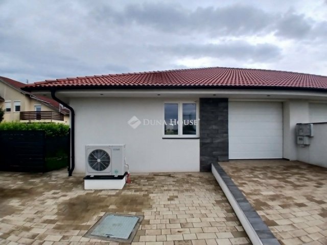 Eladó családi ház, Debrecenben, Gönczy Pál utcában 134.99 M Ft
