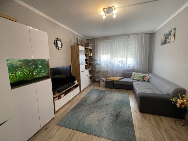 Eladó panellakás, Debrecenben 56.2 M Ft, 3 szobás