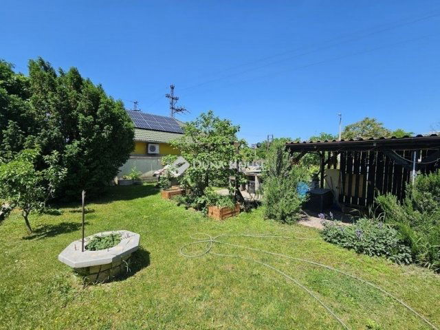 Eladó sorház, Szigetszentmiklóson 89.9 M Ft, 5 szobás