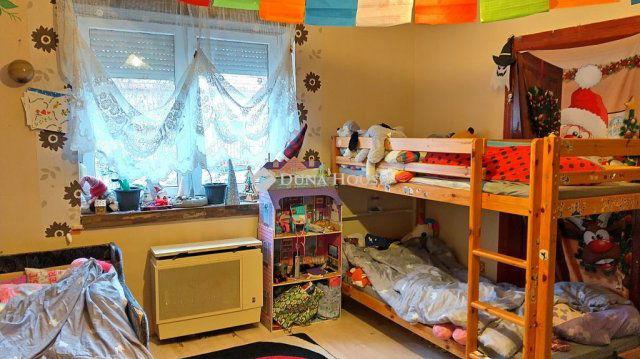 Eladó családi ház, Dágon 26.9 M Ft, 3 szobás