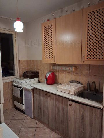 Eladó panellakás, Keszthelyen 45.5 M Ft, 2+1 szobás