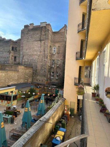 Eladó téglalakás, Budapesten, VII. kerületben 143 M Ft, 3 szobás