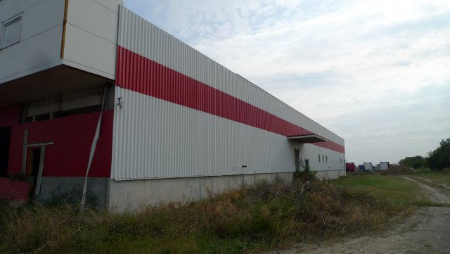 Eladó ipari ingatlan, Szigetszentmiklóson 800 M Ft