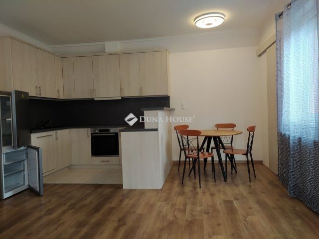 Kiadó téglalakás, albérlet, Budapesten, IX. kerületben