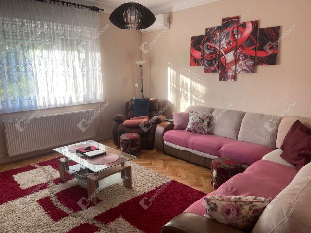 Eladó családi ház, Üllőn 74.9 M Ft, 6 szobás