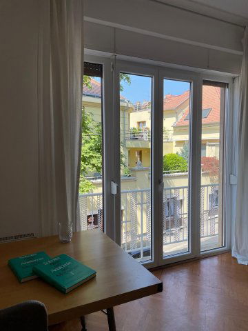 Kiadó téglalakás, albérlet, Pécsett, Szent Mór utcában