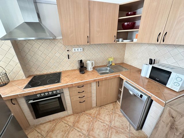 Kiadó téglalakás, albérlet, VI. kerületben, Paulay Ede utcában