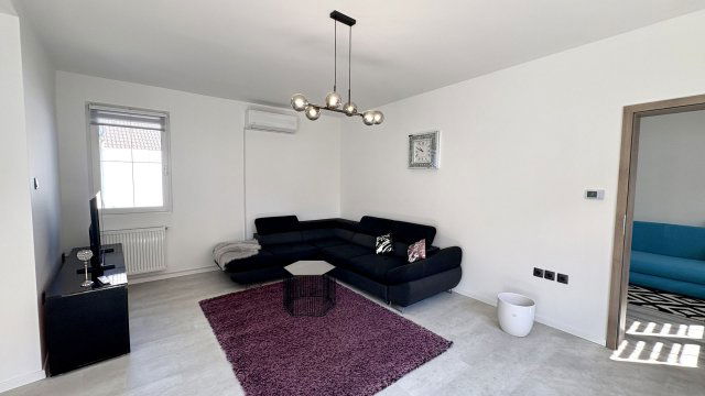 Kiadó családi ház, albérlet, Debrecenben 400 E Ft / hó