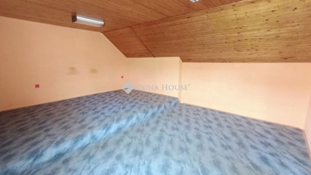 Eladó családi ház, Bólyban 58 M Ft, 6 szobás