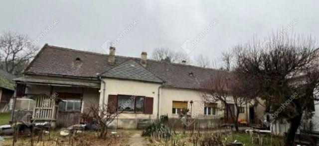 Eladó családi ház, Patcán 21.9 M Ft, 4 szobás