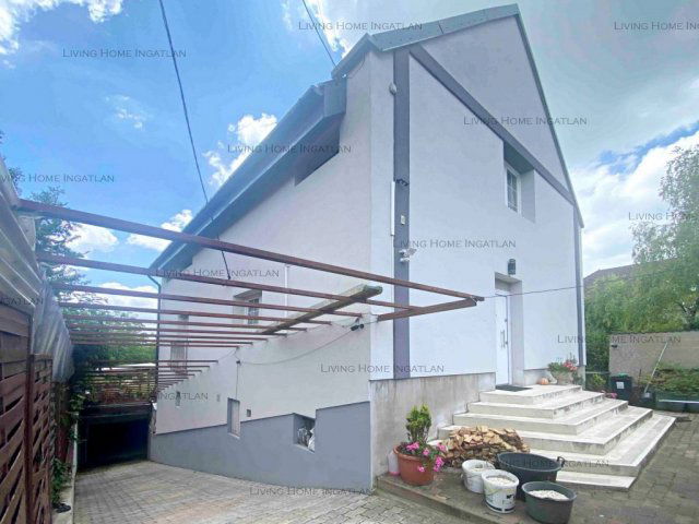 Eladó családi ház, Szentendrén 249 M Ft, 4 szobás