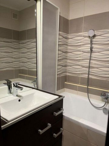 Eladó panellakás, Debrecenben 69.9 M Ft, 3 szobás