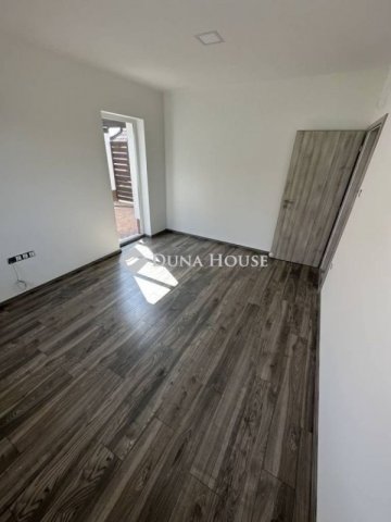 Eladó ikerház, Albertirsán 118 M Ft, 5 szobás