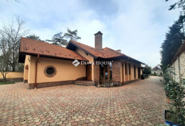 Eladó családi ház, Inárcson 175 M Ft, 4 szobás