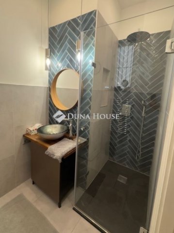 Eladó téglalakás, Budapesten, IX. kerületben 99.95 M Ft