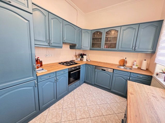 Eladó családi ház, Kónyon 144.9 M Ft, 4 szobás