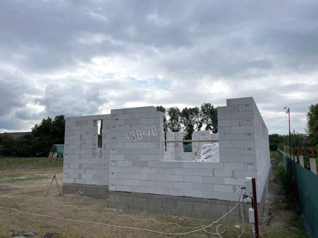 Eladó családi ház, Hernádon 79.99 M Ft, 4 szobás