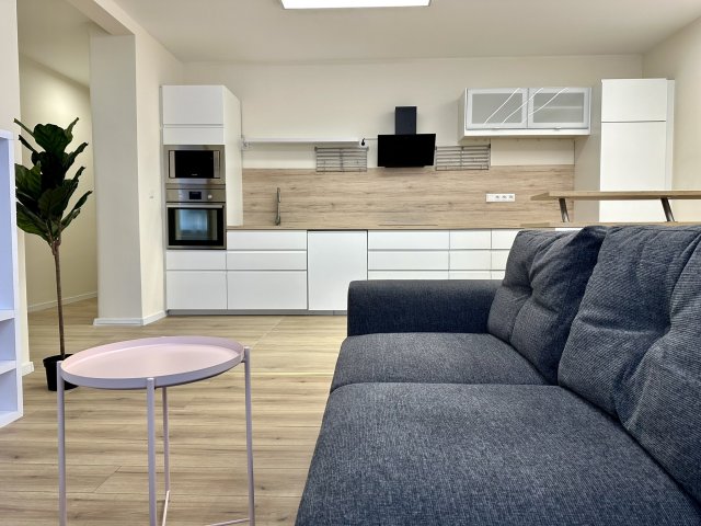 Kiadó téglalakás, albérlet, Győrött 250 E Ft / hó, 2 szobás